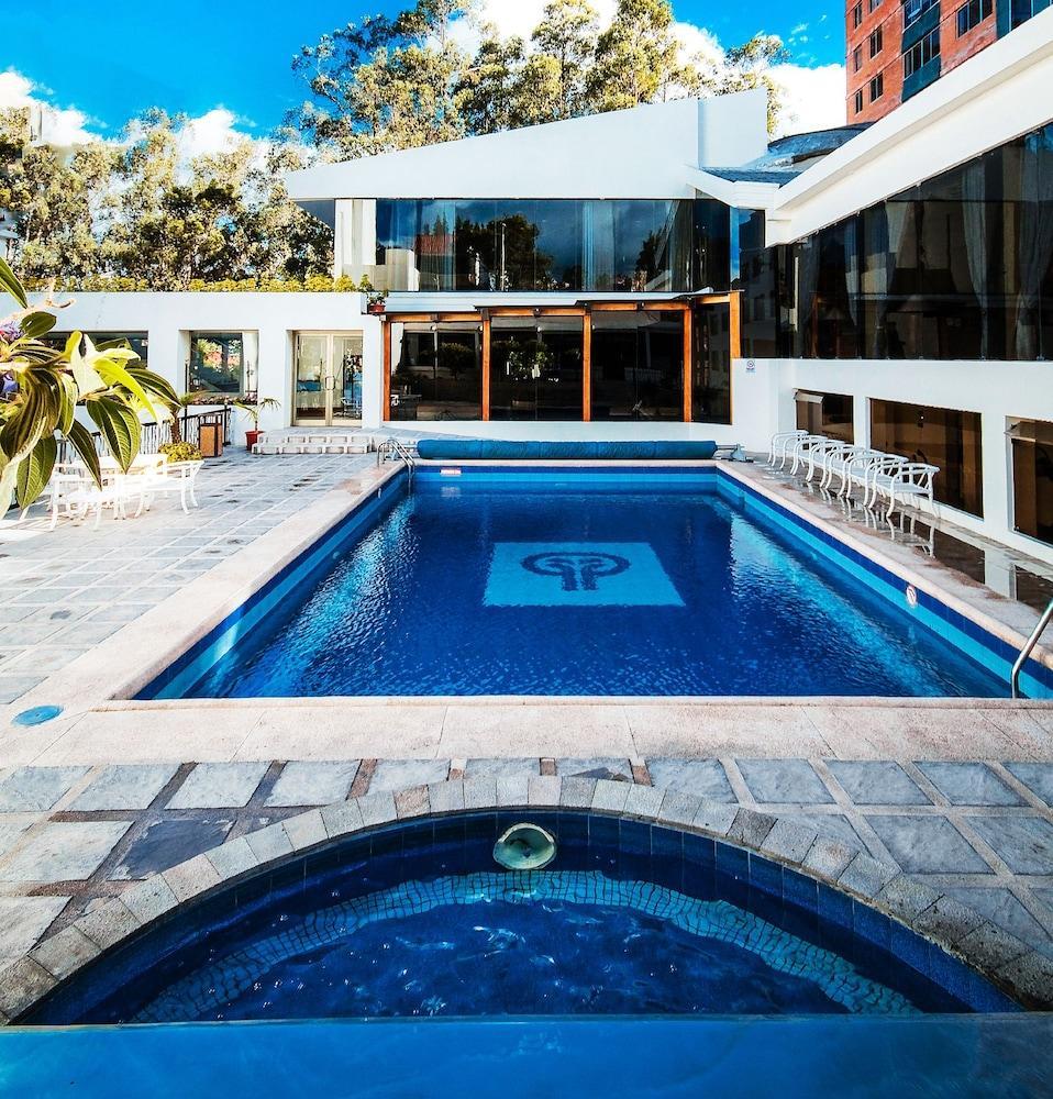 Oro Hotel